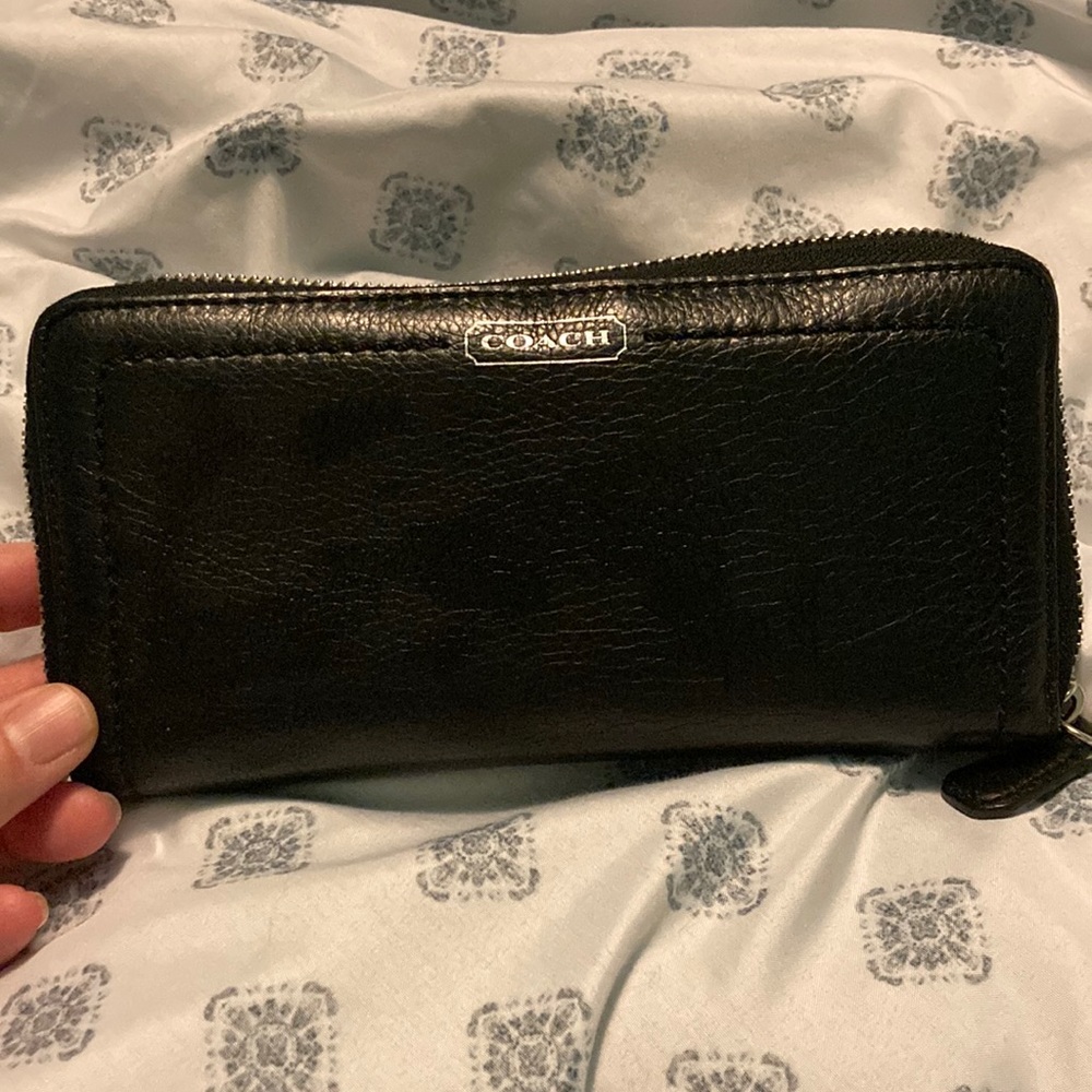 Used Coach Accordion wallet